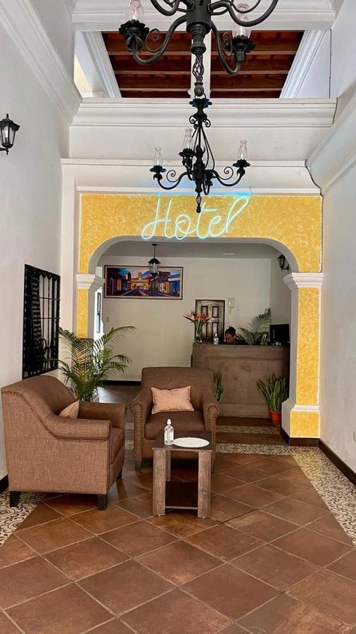 Hotel Posada El Arcangel Антигуа-Гватемала Экстерьер фото