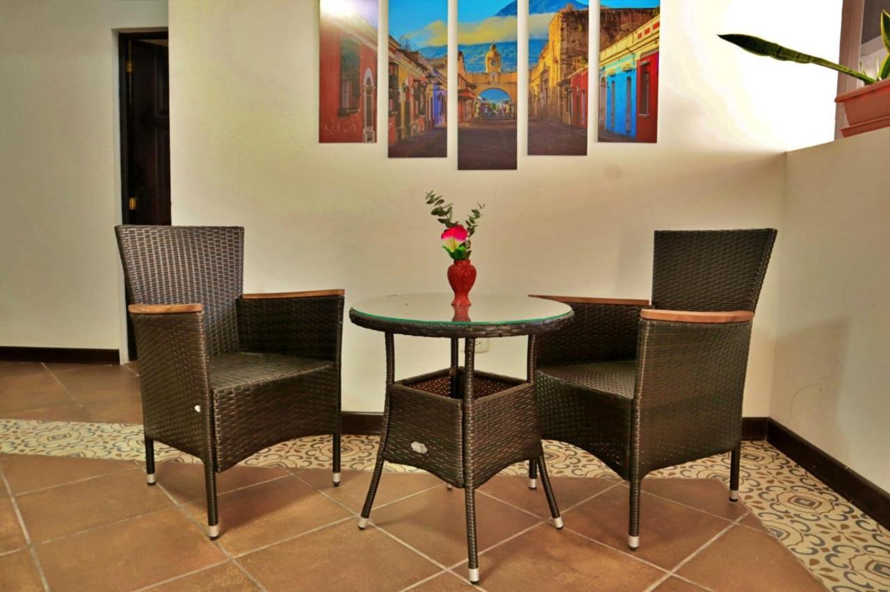 Hotel Posada El Arcangel Антигуа-Гватемала Экстерьер фото
